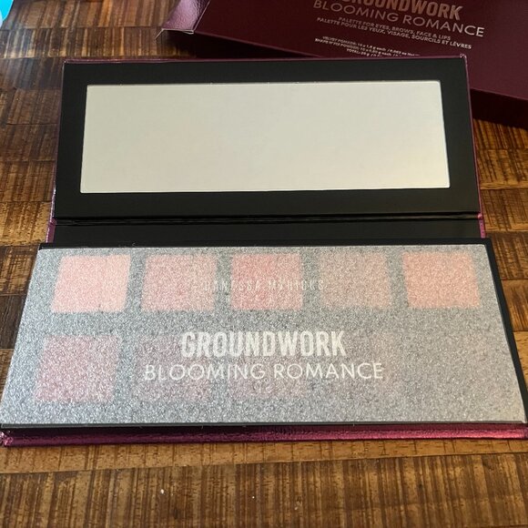 Groundwork Palette Blooming Romance - Picture 3 of 4